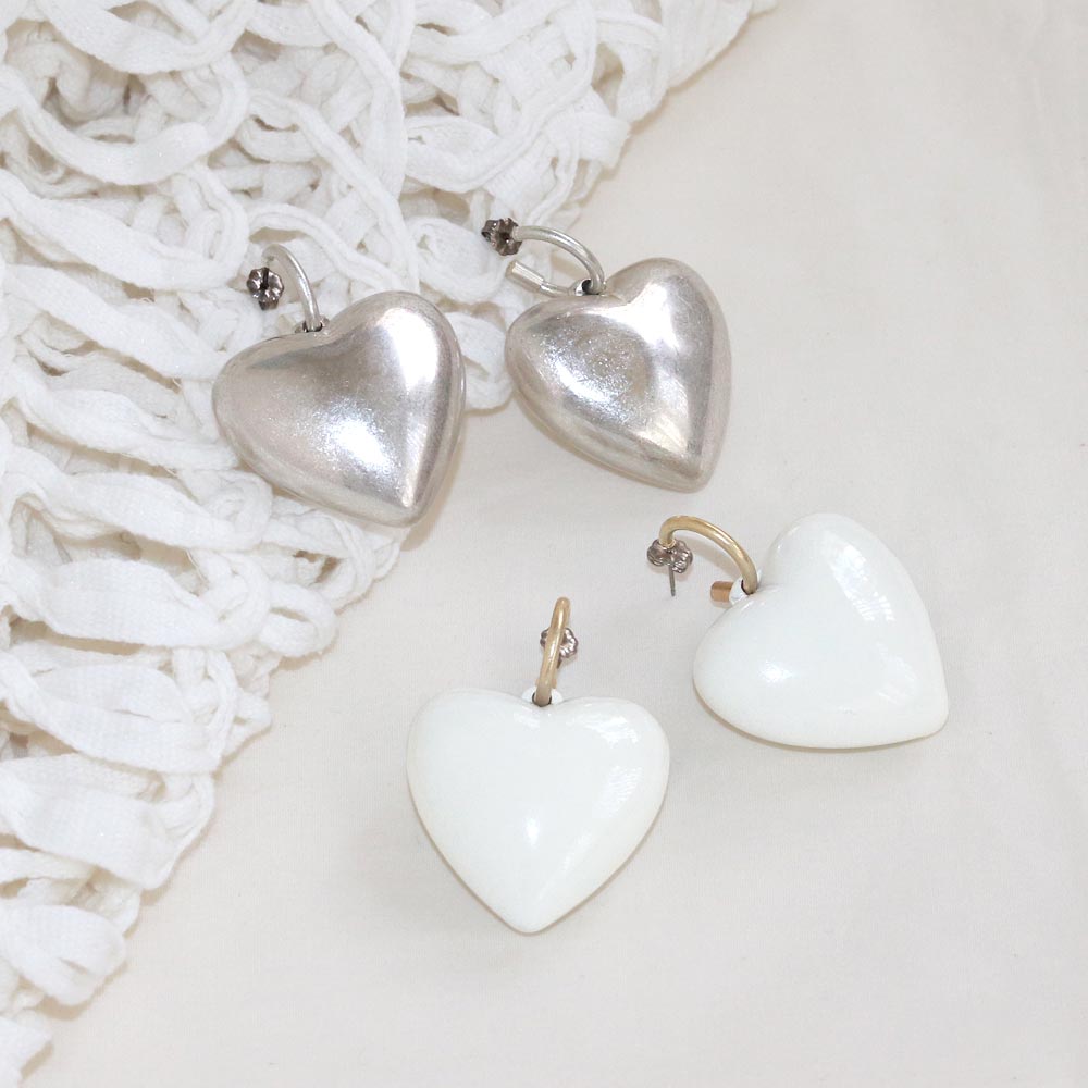 Safsafu Big Heart Earrings Transparent in White | Lyst